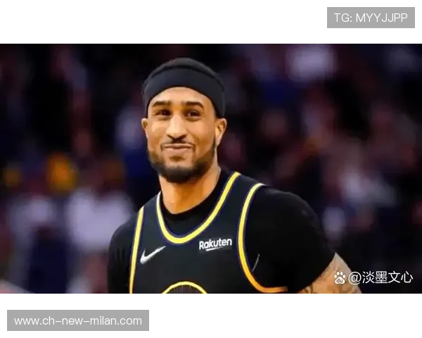 勇士加里·佩顿二世全场控制节奏，助攻暴扣